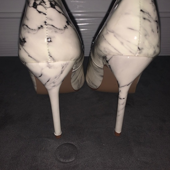 Marble Patterned Heels - Picture 5 of 5